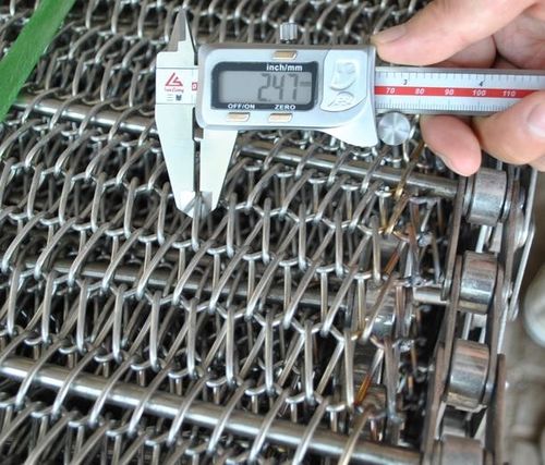Latest company news about przenośnik taśmowy z łańcuchem i bez wysyłamy do Indonezji