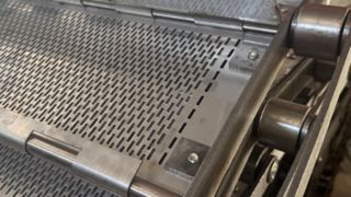 Ogniwo łańcucha ze stali nierdzewnej Perforowany metalowy przenośnik taśmowy z otworem