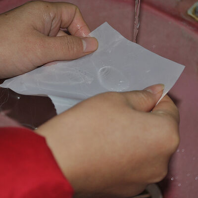 Dobra cena. Wodoodporna obróbka tkaniny filtracyjnej z siatki poliestrowej 120 mikronów w Internecie