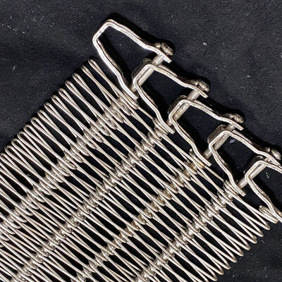 Dobra cena. Elastyczna metalowa maszyna spiralna ze stali nierdzewnej Siatkowy tunel do chłodzenia chleba Okrągły przenośnik taśmowy chłodzący do zamrażarki piekarniczej iqf w Internecie