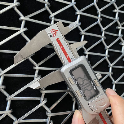 Dobra cena. Odporna na wysoką temperaturę metalowa suszarka ze stali węglowej ocynkowanej Taśma przenośnika zrębków z płaskiej siatki drucianej w Internecie