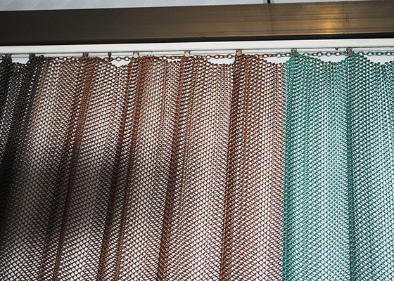 Architectural Cascade Coil Drapery Aluminiowa dekoracyjna kurtyna z siatki do sufitu